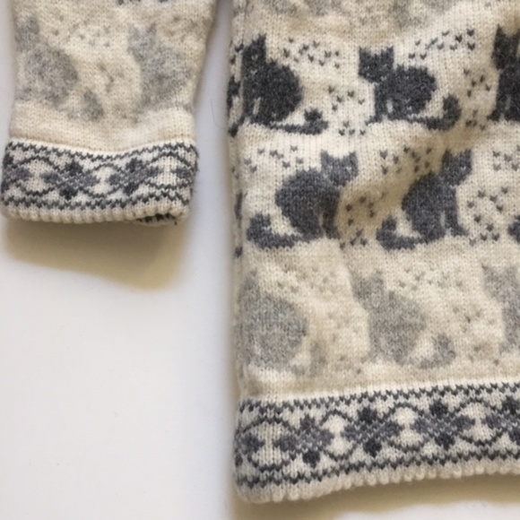 Wool Cat Design Cardigan. Women’s  Size Large. - Picture 8 of 10